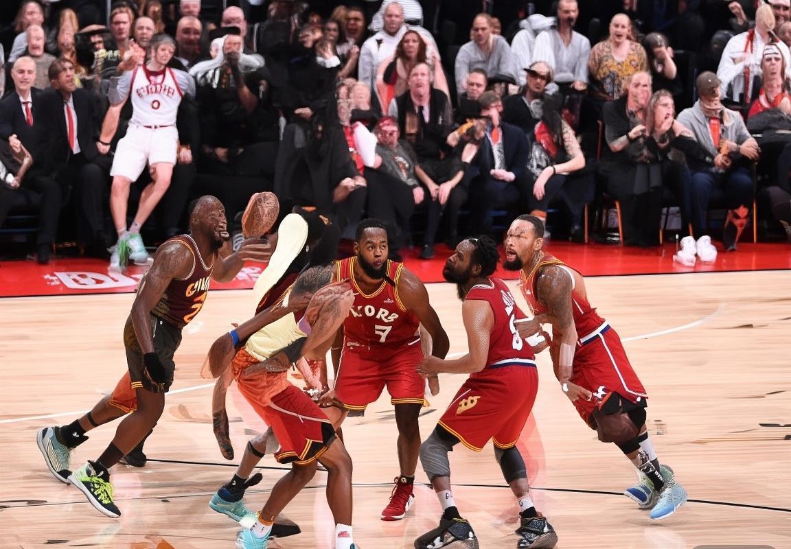 2018NBA东决：骑士VS猛龙巅峰对决回顾与解析