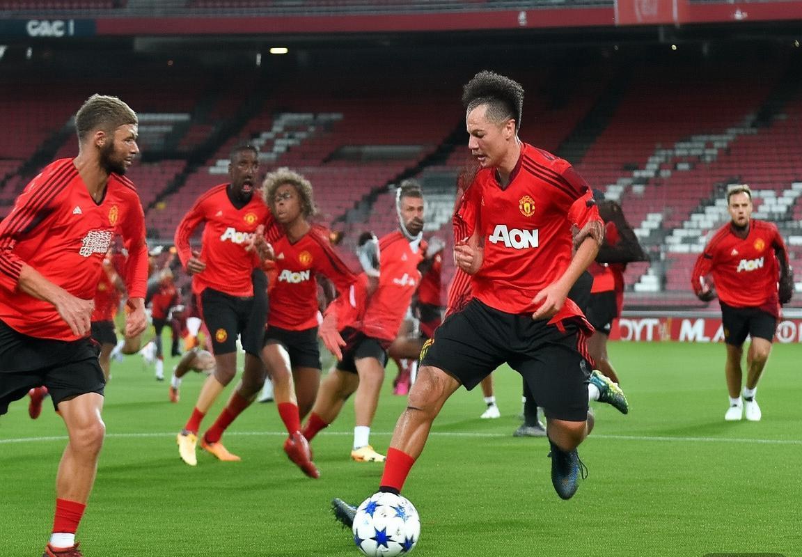 2007曼联欧洲明星赛：经典对决回顾