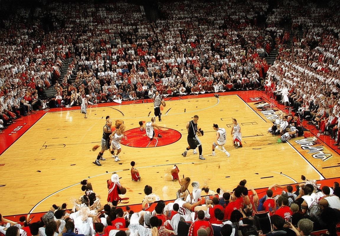 2004年NBA火箭对马刺经典对决回顾：姚麦争霸与马刺王朝之光